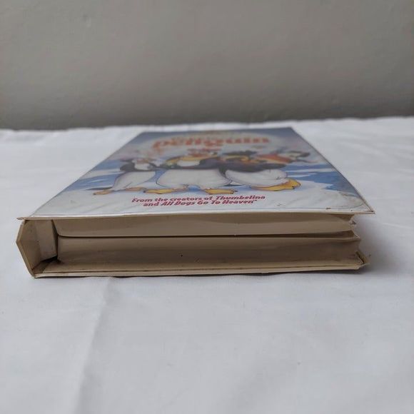 The Pebble and the Penguin VHS 1995 Soft Clam Shell Case CC Animated Bluth - Picture 6 of 7